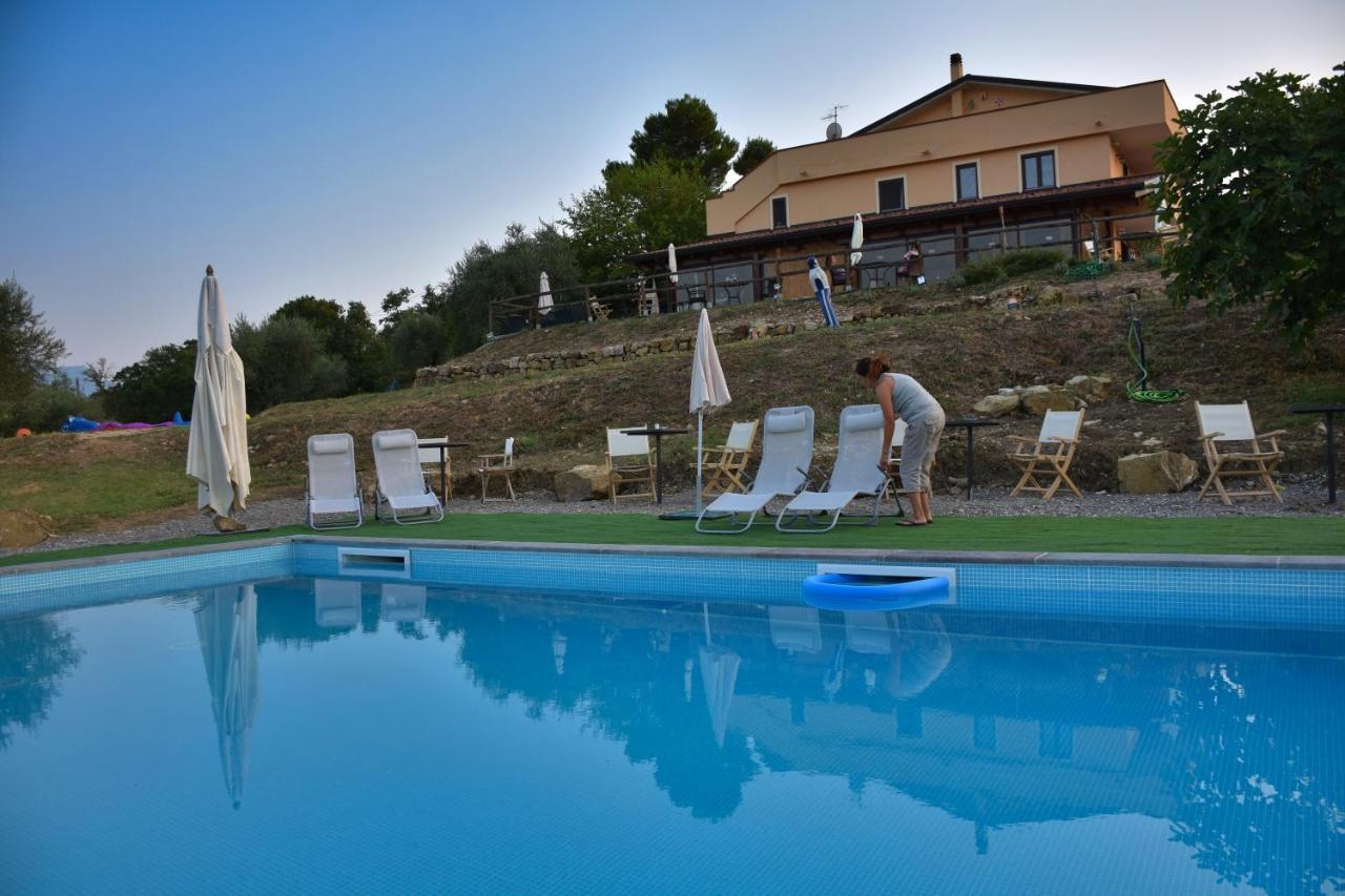 Agriturismo B&B Il Rifugio Di Nino Контурси Экстерьер фото